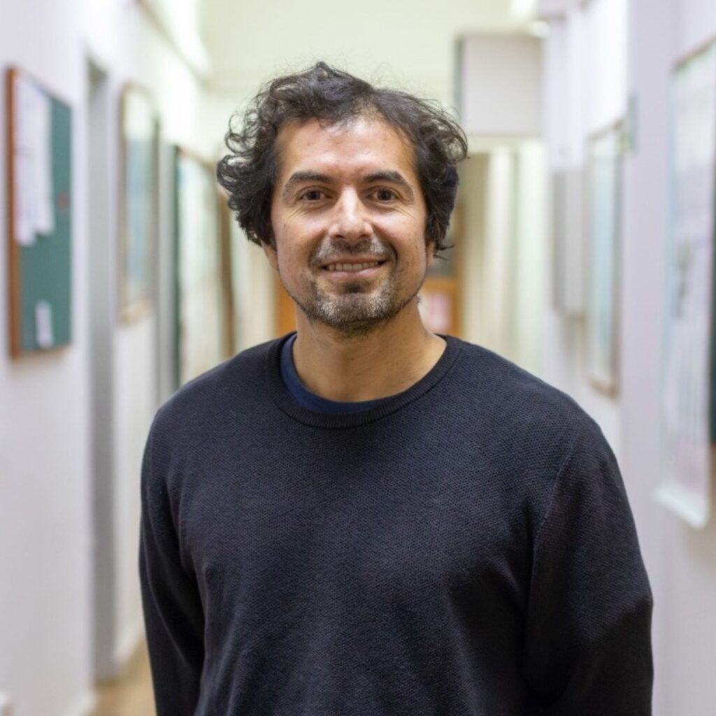 Mauricio Urbina Foneron